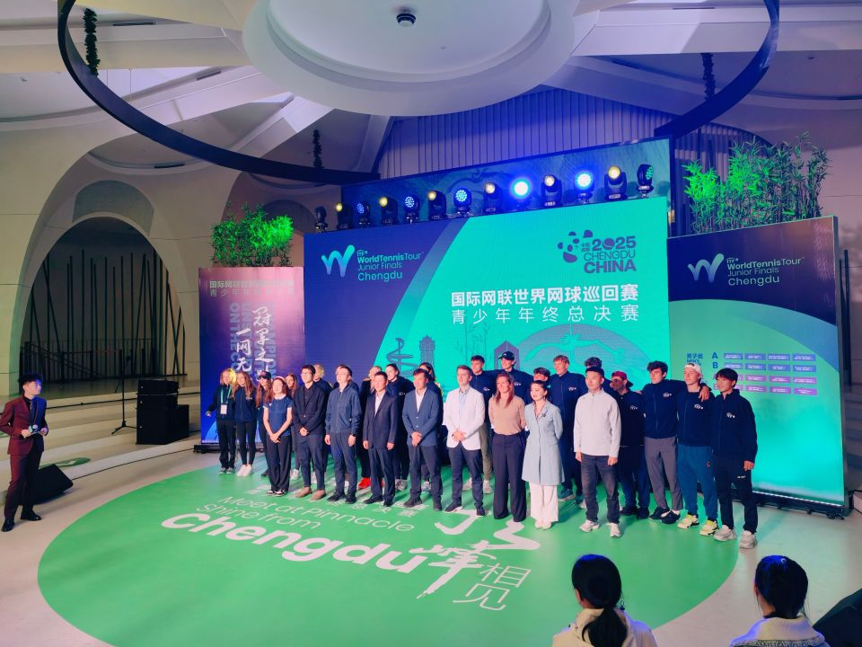 舞台上打出, hv, bYBq 舞台上打出, hv, bYBq