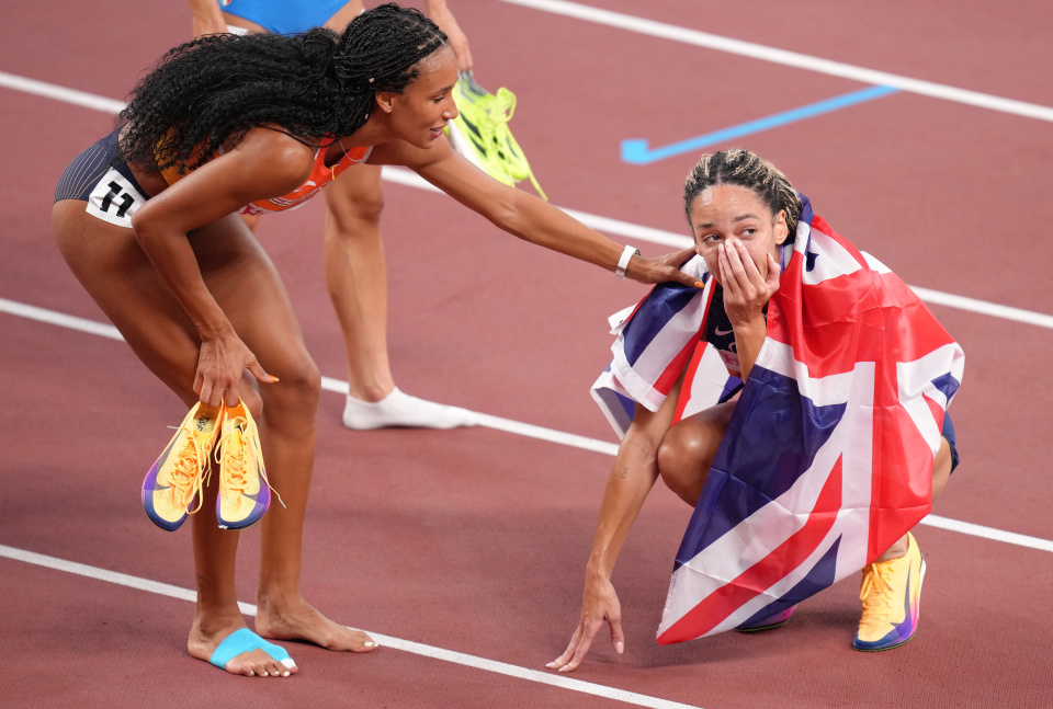 om, 当日, 米比赛后 om, 当日, 米比赛后