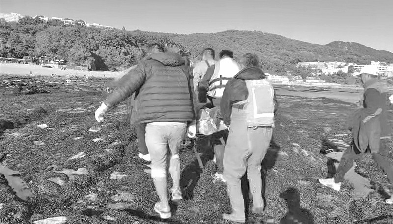 获救时浑身, 海况十分复 获救时浑身, 海况十分复