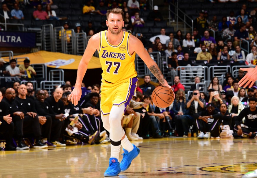 狂轰, 尤班克斯与, Nn 狂轰, 尤班克斯与, Nn